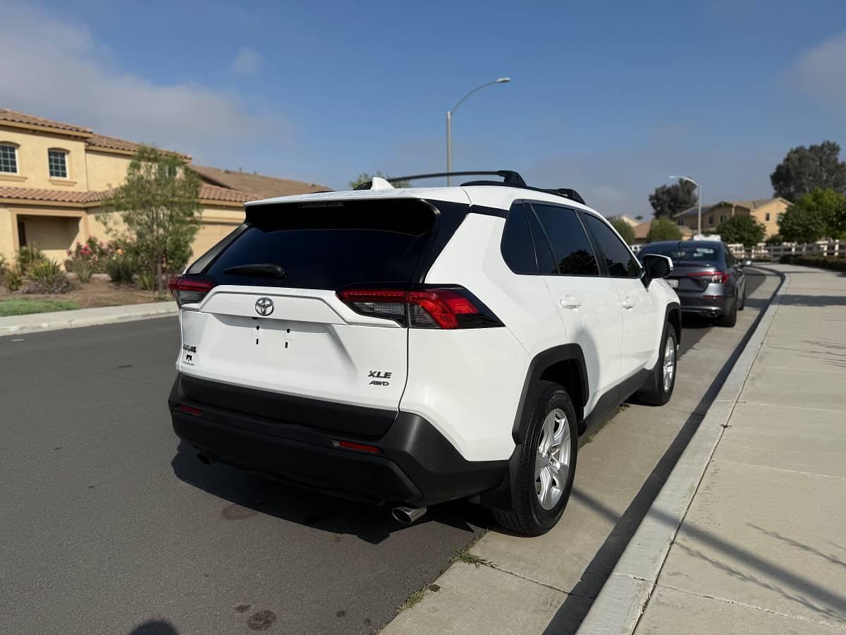 Used 2021 Toyota RAV4 XLE AWD