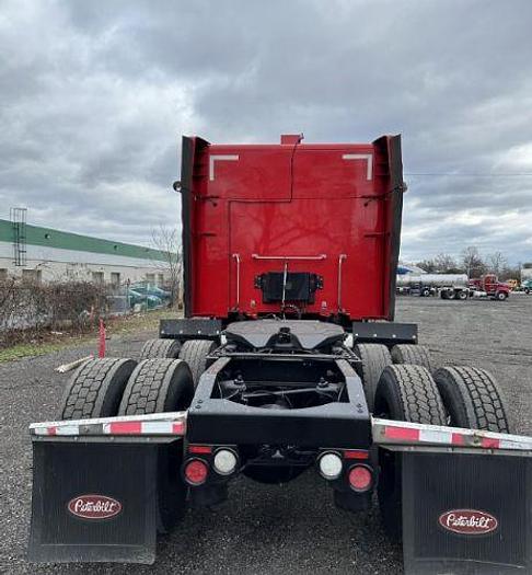 Used 2017 Peterbilt 579