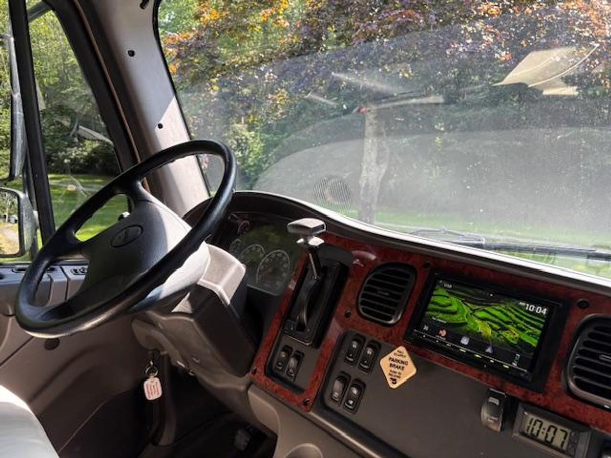 Used 2016 Jayco Seneca 36FK