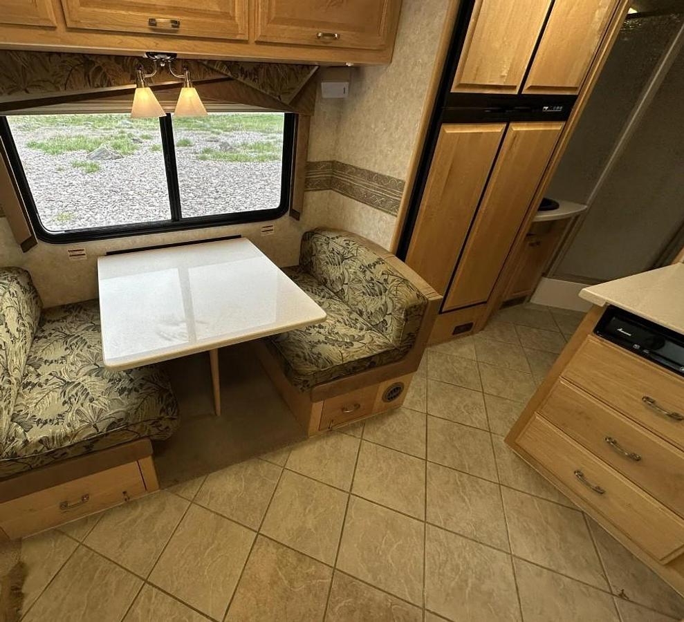 Used 2003 Fleetwood Revolution 40C