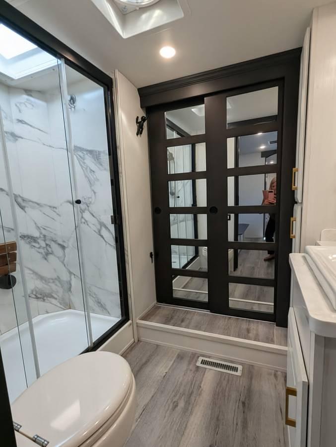 Used 2021 DRV Mobile Suites 41RKDB4