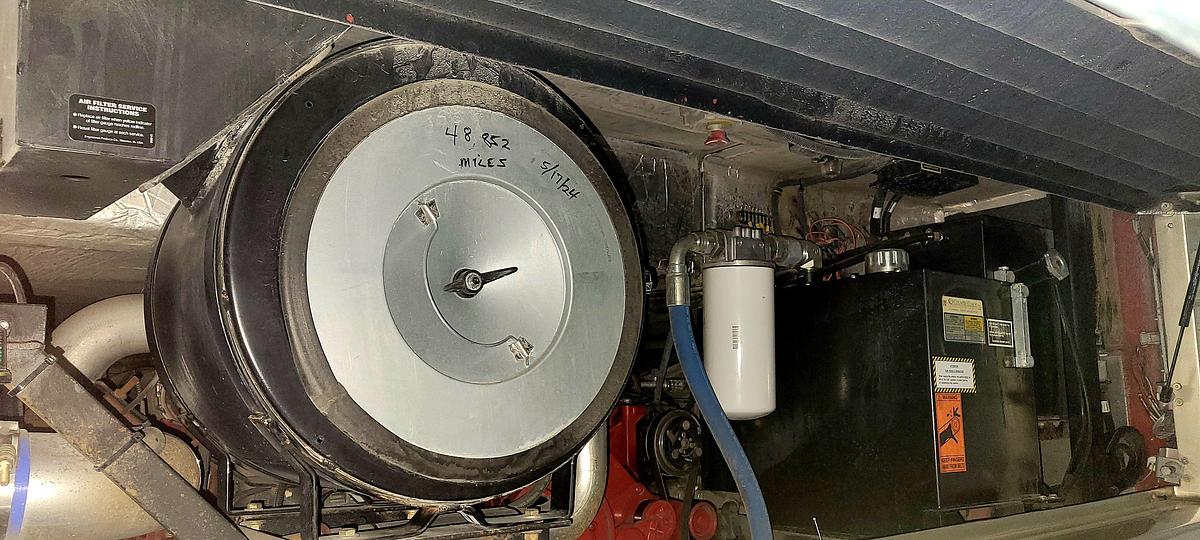 Used 2009 Country Coach Allure 470