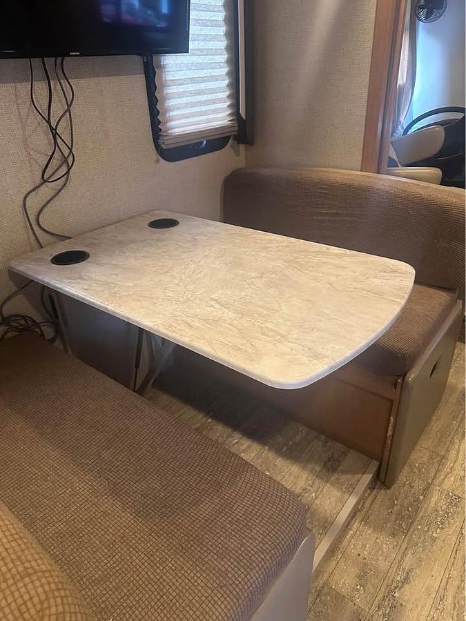 Used 2017 Thor Motor Coach Hurricane