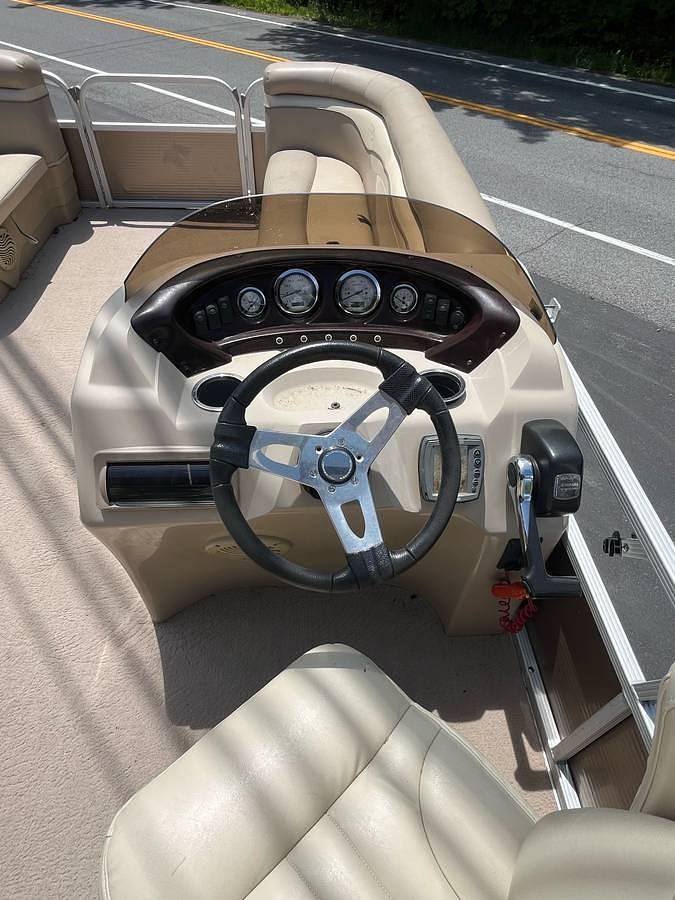 Used 2012 Bennington Pontoon