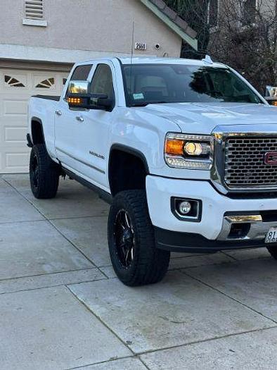 Used 2015 GMC Sierra 2500HD available WiFi Denali