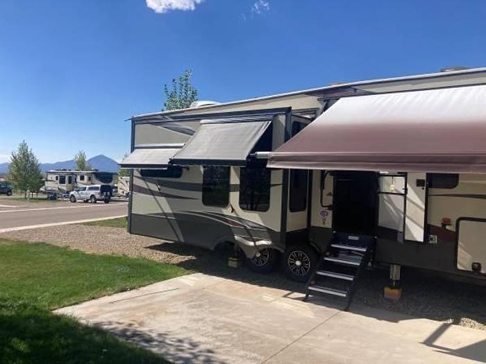 Used 2017 Prime Time Manufacturing Sanibel 3550