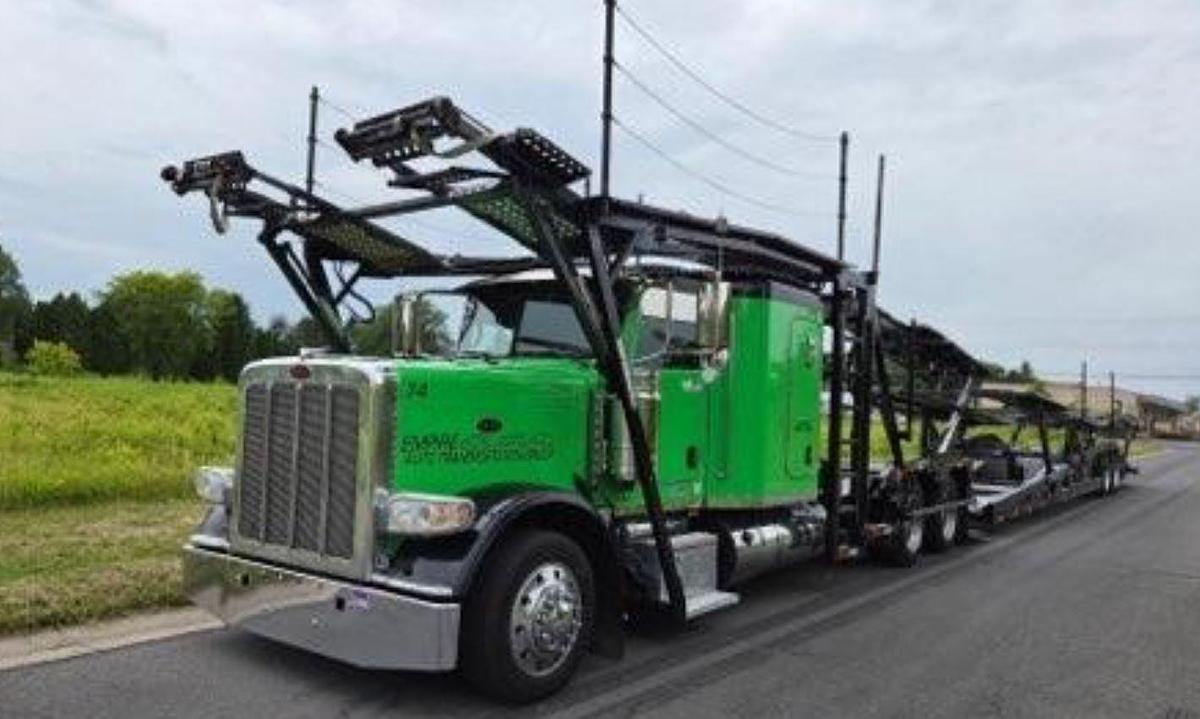 Used 2021 Peterbilt 389