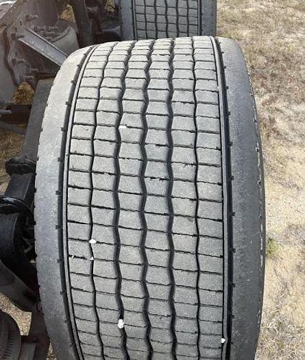 Used 2015 Volvo VNL64T300