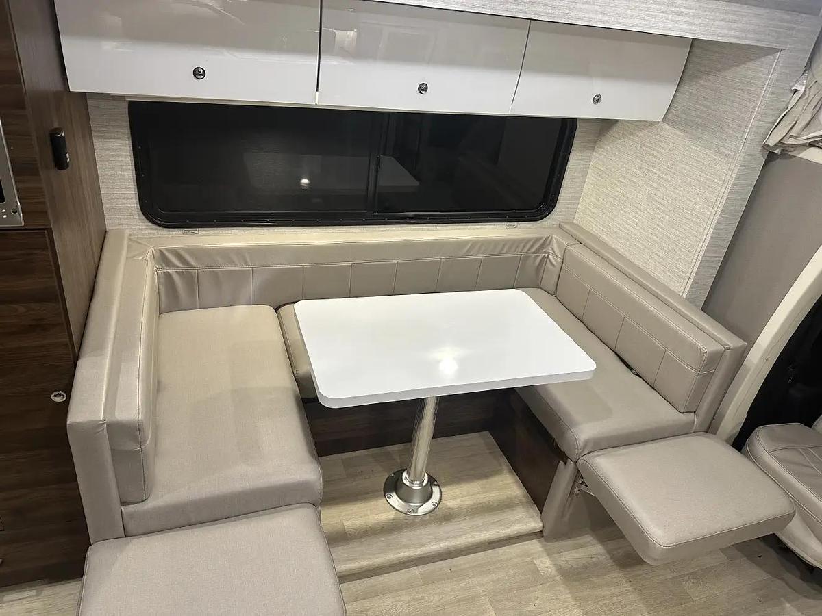 Used 2020 Winnebago View 24J