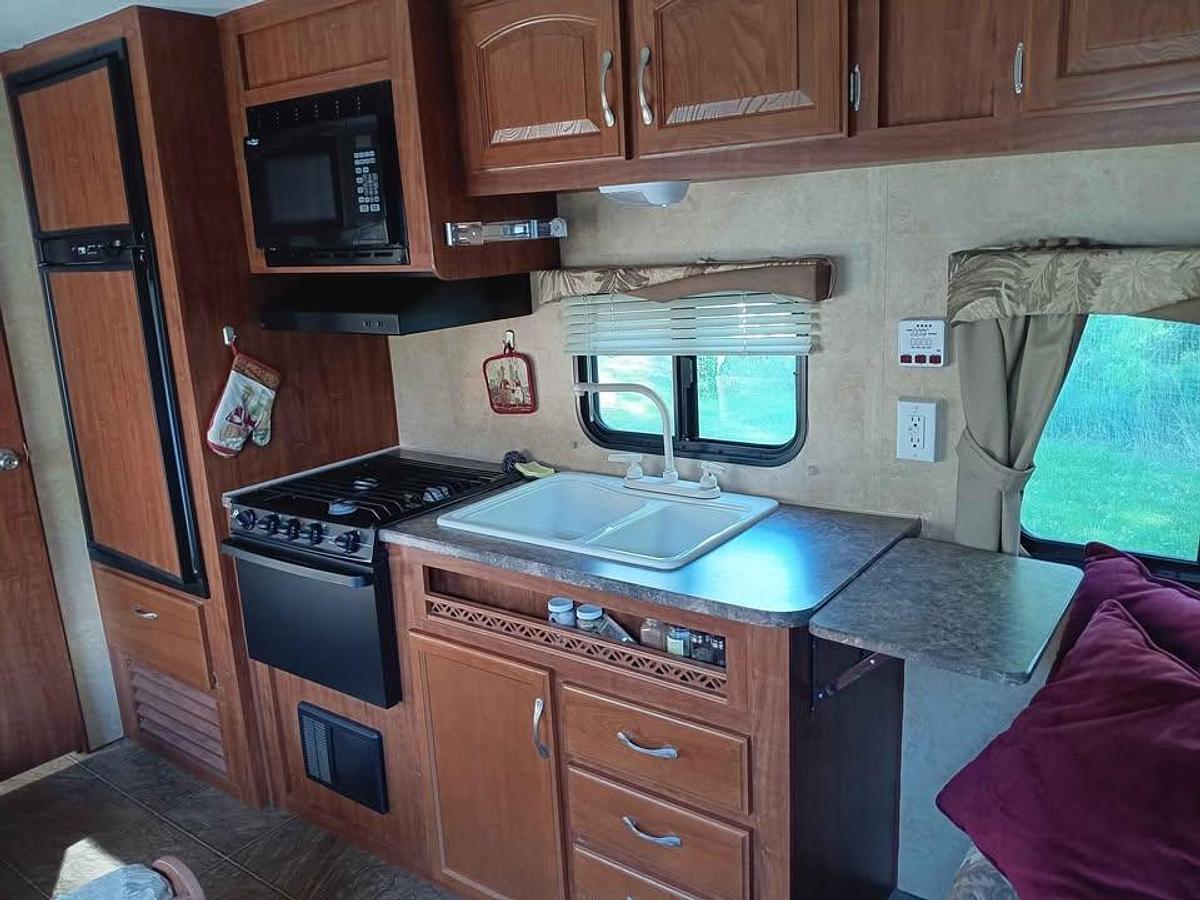 Used 2011 Jayco Jay Flight 22FB