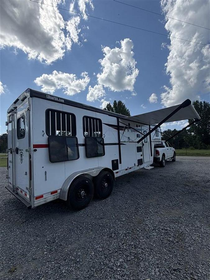 Used 2023 Bison Sv7208 2 Horse