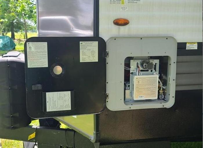 Used 2023 Palomino Puma Destination 39DBT