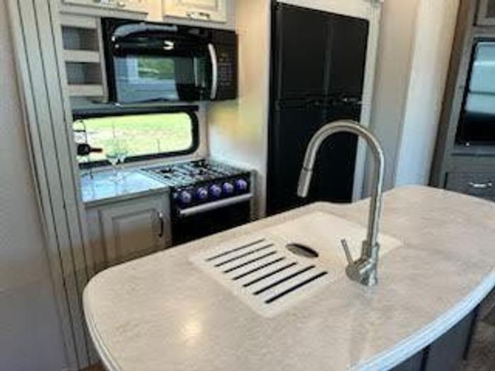 Used 2021 Keystone Cougar 364BHL