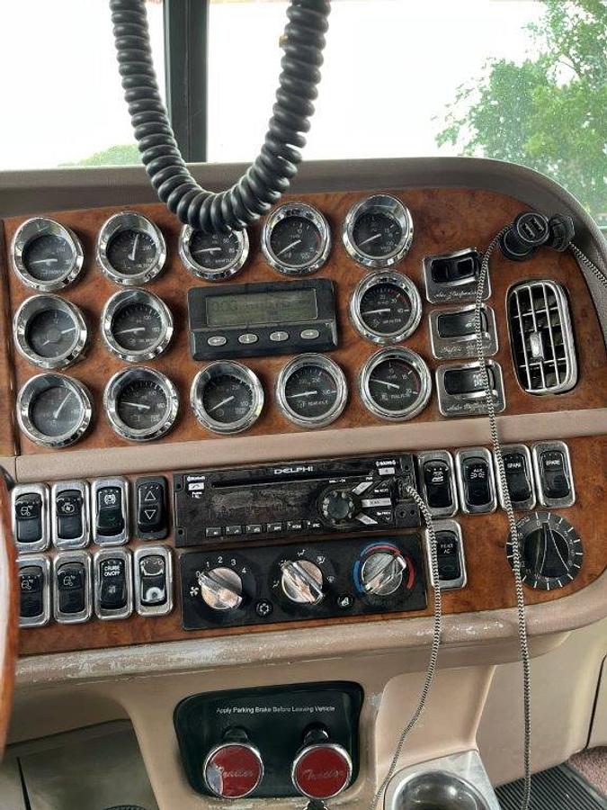 Used 2007 PETERBILT 379