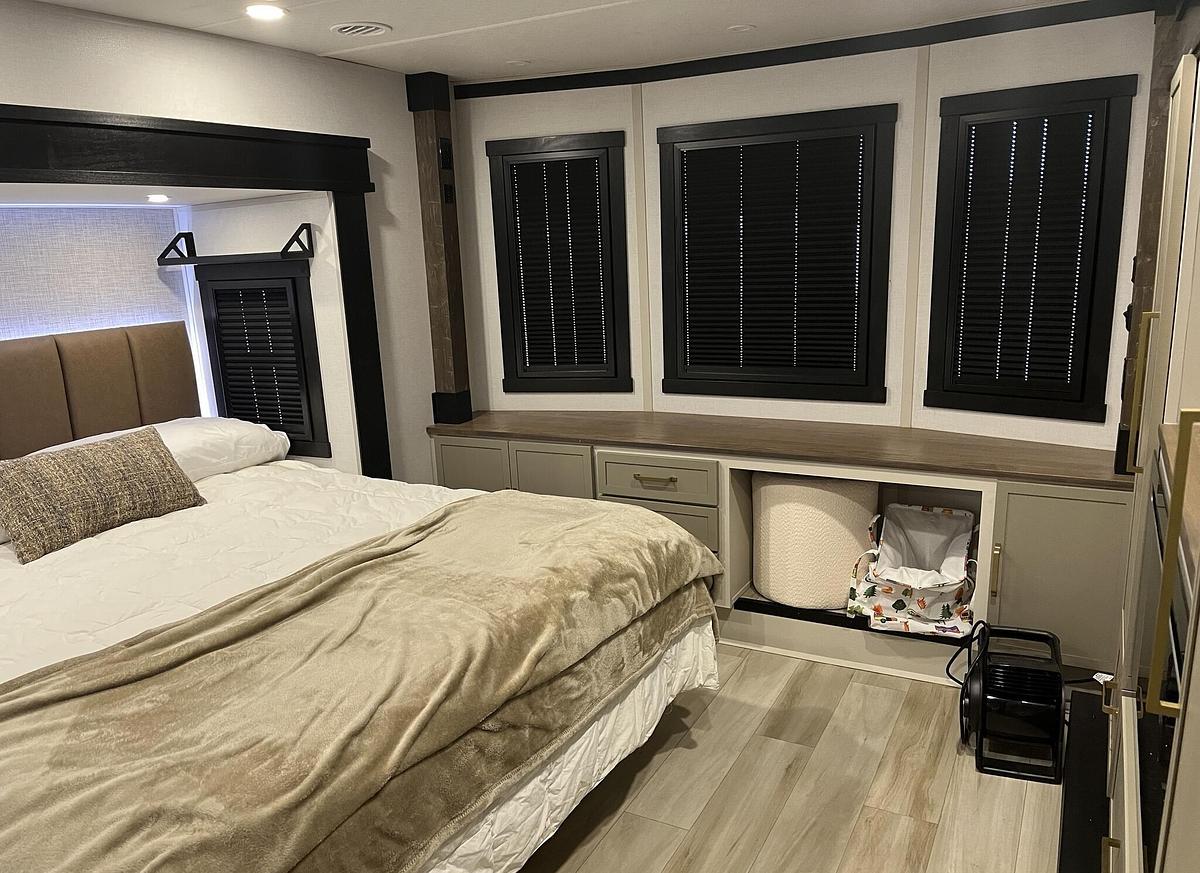 Used 2025 Forest River Salem Hemisphere Roost 43 Fifth Wheel