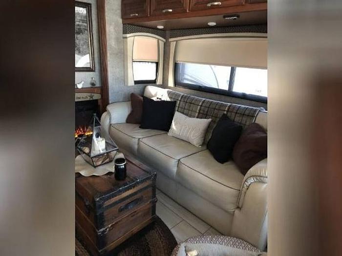 Used 2018 Forest River Berkshire 34QS