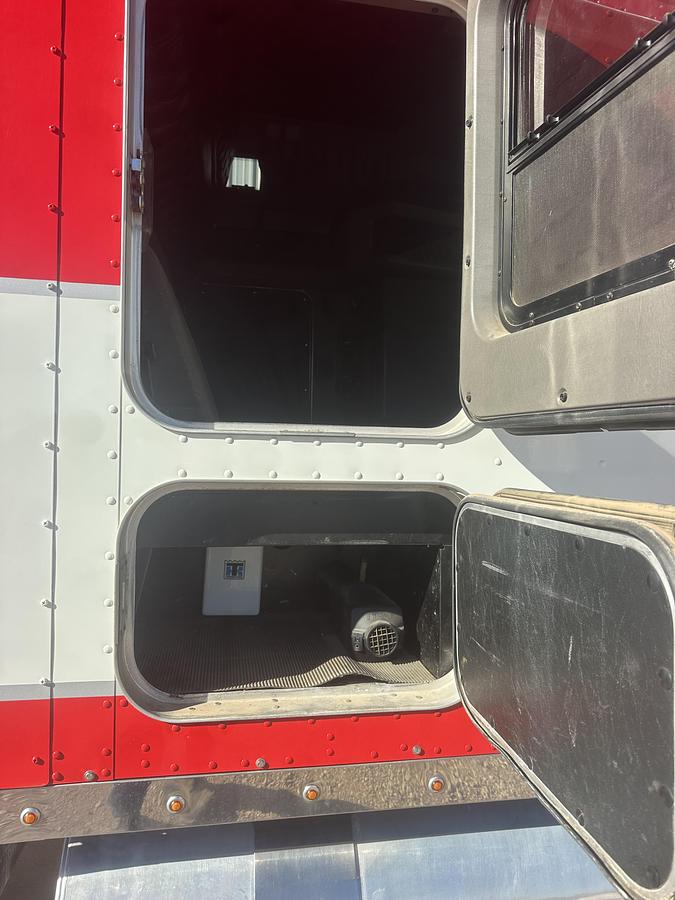 Used 2019 Kenworth W900