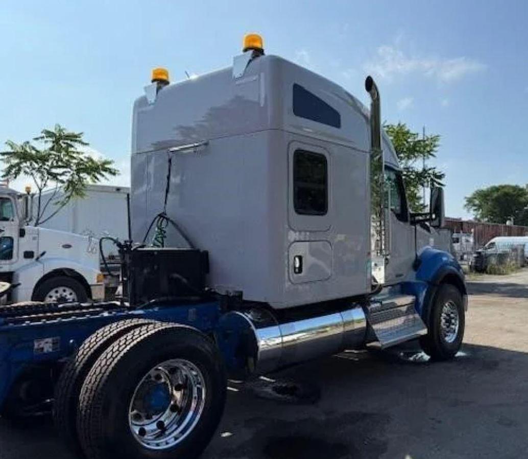 Used 2020 Kenworth T880