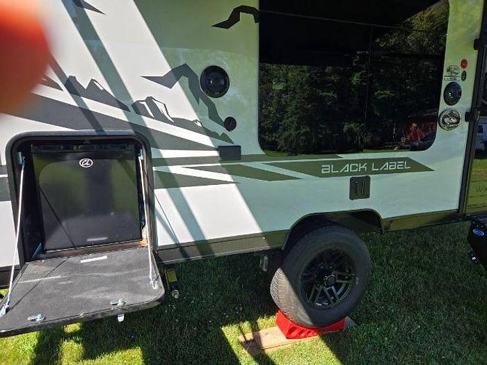 Used 2023 Forest River Cherokee Wolf Pup Black Label 16FQBL