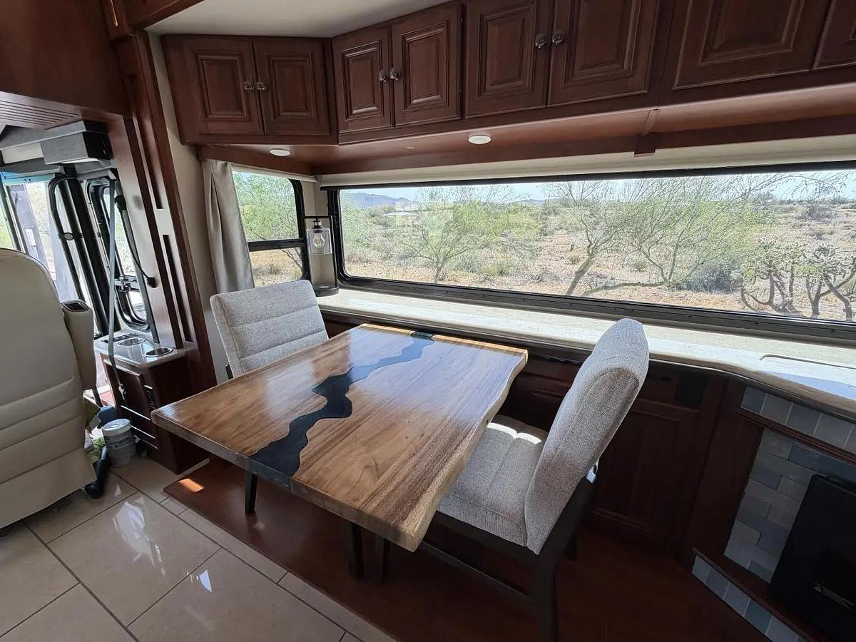 Used 2015 Winnebago Itasca Ellipse 42HD