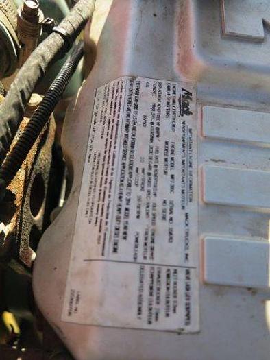 Used 2015 Mack Pinnacle CXU613