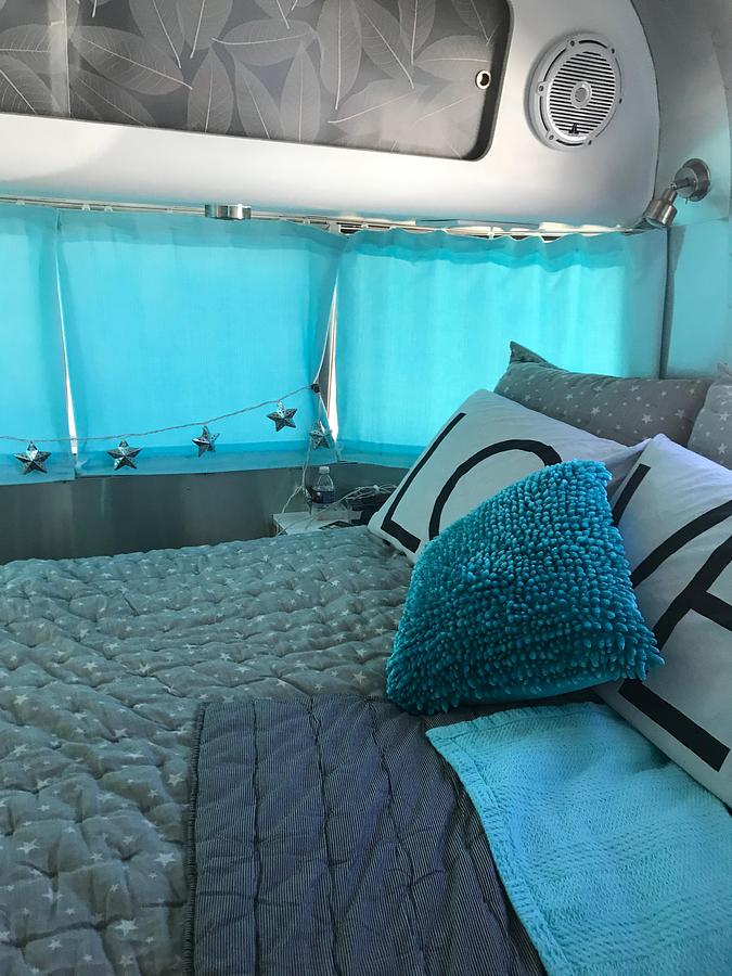 Used 2012 Airstream Eddie Bauer 25"