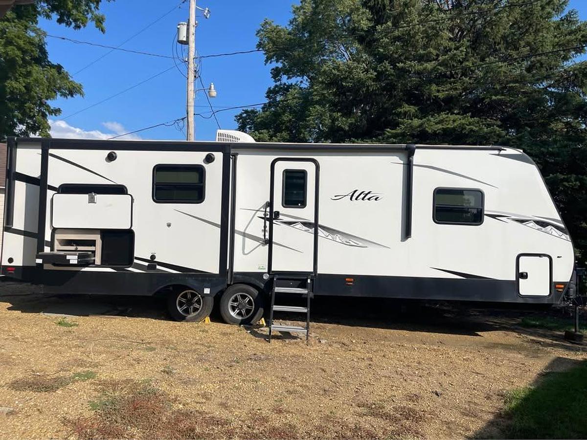 Used 2022 East West Alta 2810kik