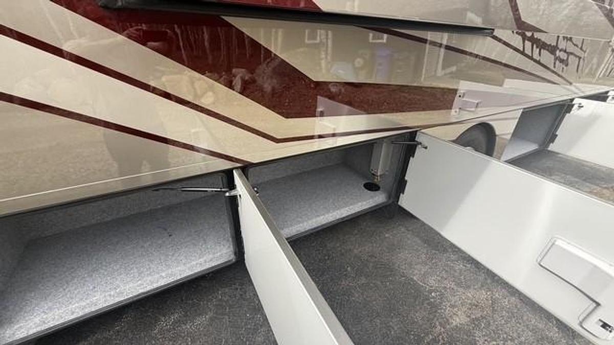 Used 2025 Renegade Valencia 38RW