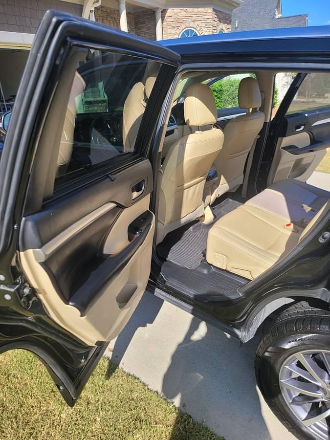 Used 2019 Toyota Highlander XLE