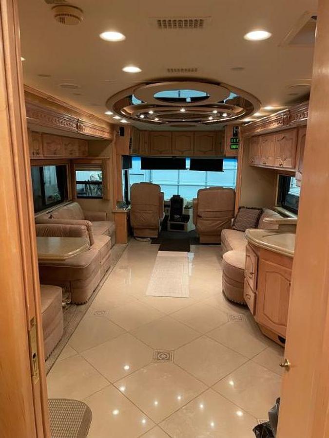 Used 2007 Monaco Signature Castle IV Class A Motorhome