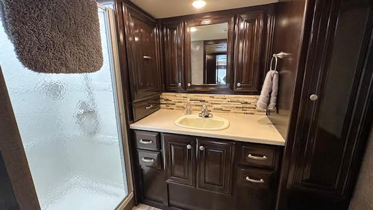 Used 2017 Thor Motor Coach Palazzo 36.1 Class A Motorhome