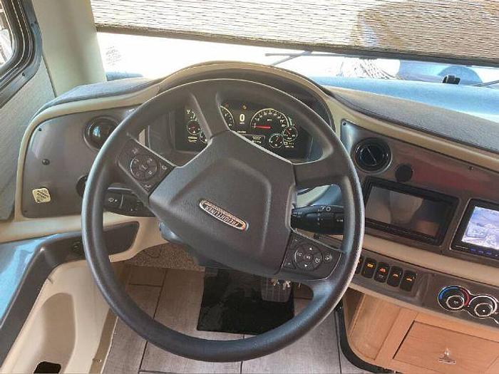 Used 2014 Tiffin Allegro Red 33AL