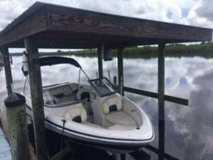 Used 2012 Tahoe Q5I Bow Rider