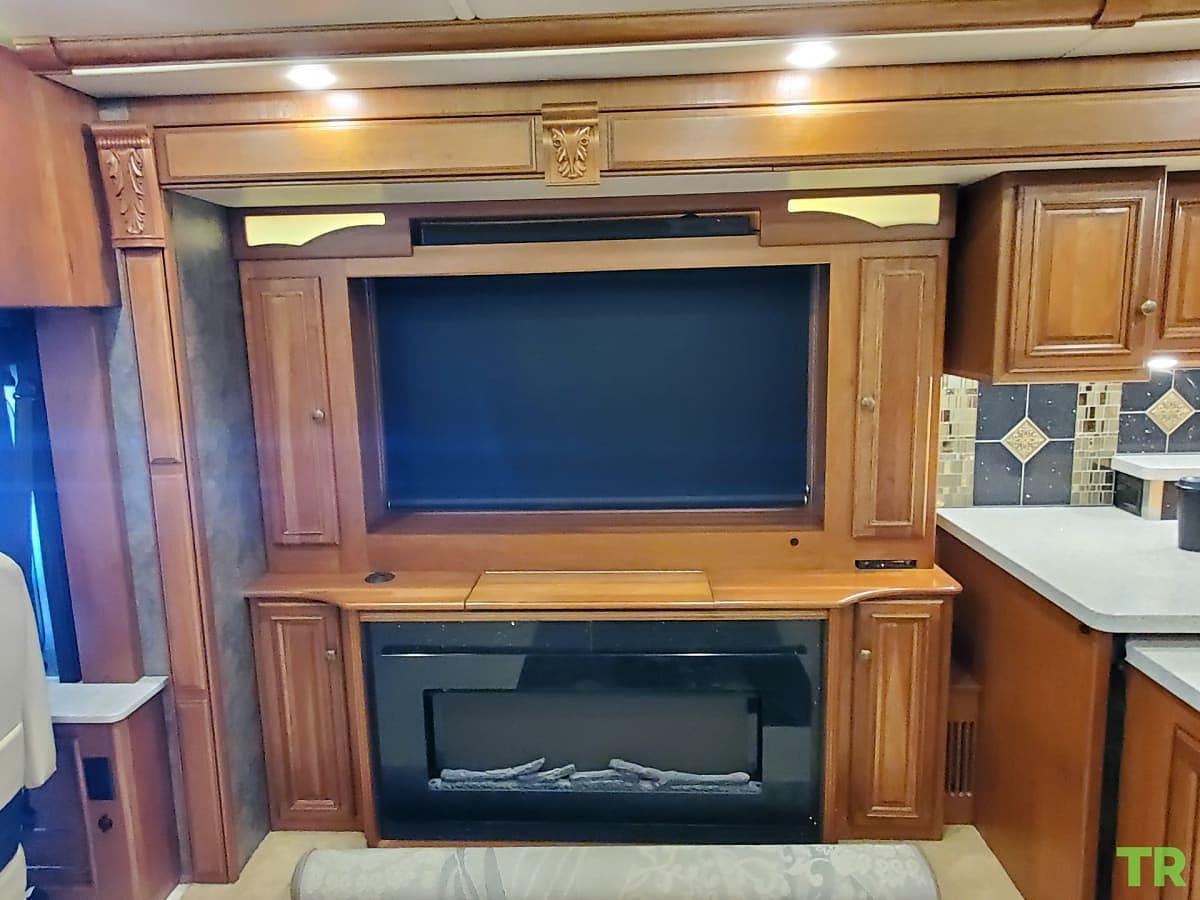 Used 2017 Winnebago Grand Tour 45RL