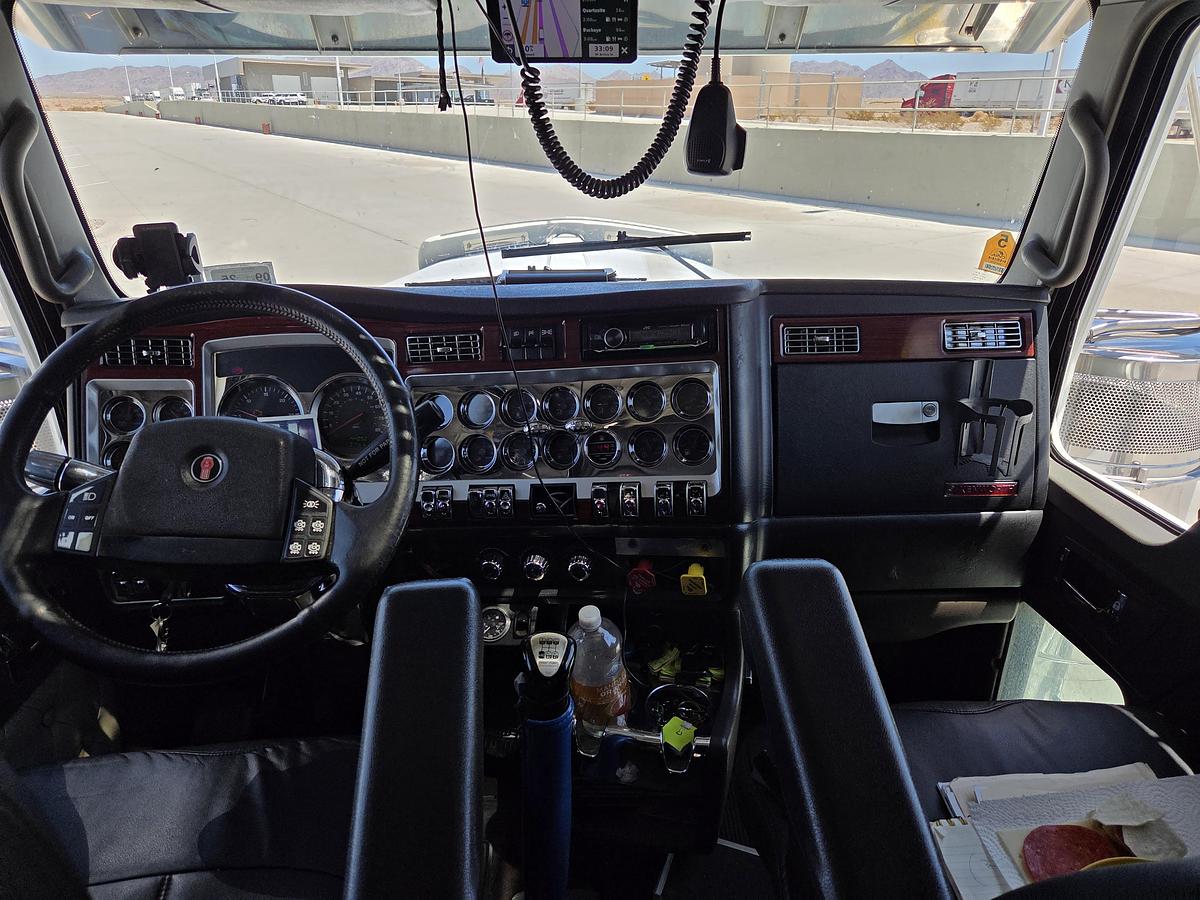 Used 2007 Kenworth W900