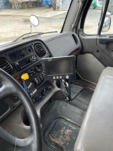 Used 2020 Freightliner M2 106