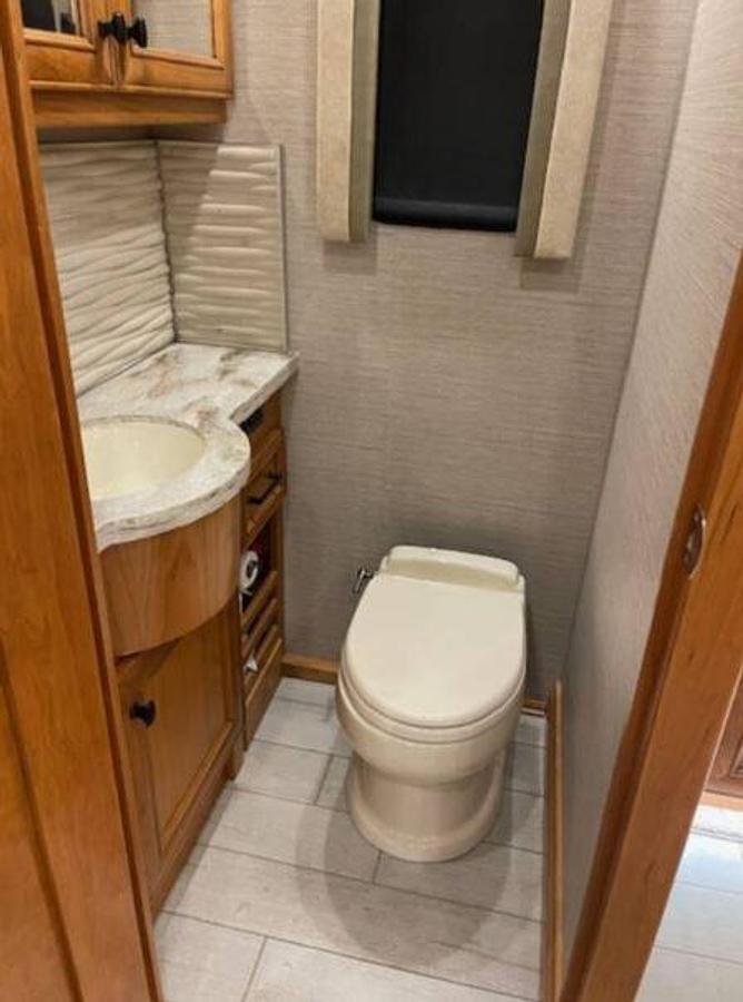 Used 2022 Tiffin Motorhomes ALLEGRO BUS 40IP Class A Motorhome