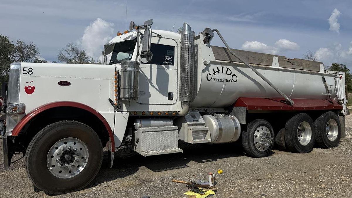 Used 2012 Peterbilt 389