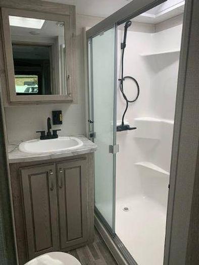 Used 2022 Keystone Avalanche 312RS