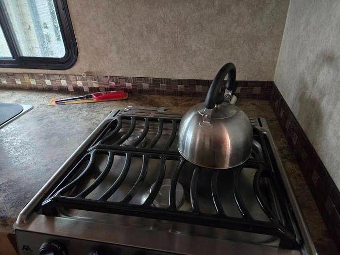 Used 2016 Adventurer Class C Motorhome