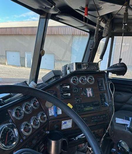 Used 2005 Freightliner FLD120 Dump Truck