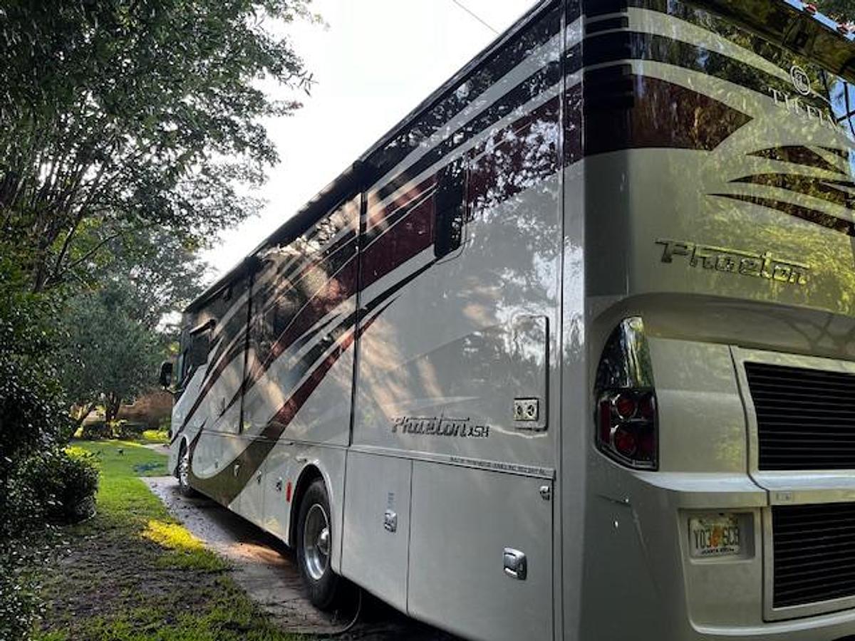 Used 2017 Tiffin Motorhome Phaeton 40IH 41' Class A Motorhome