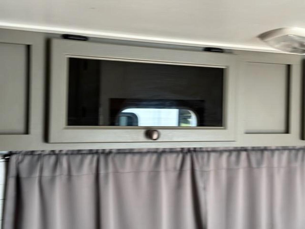 Used 2011 Heritage Trail Runner Travel Trailer