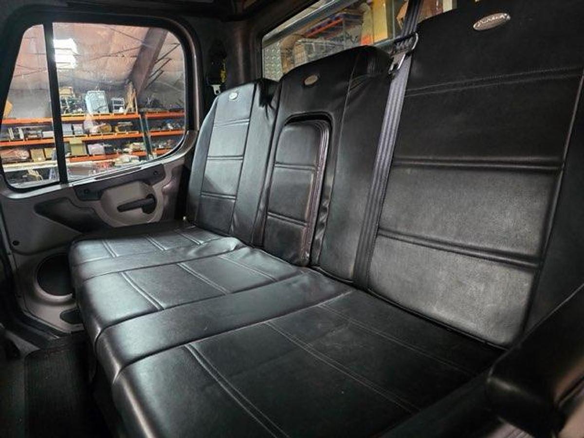 Used 2014 Freightliner LH7 With Trailer