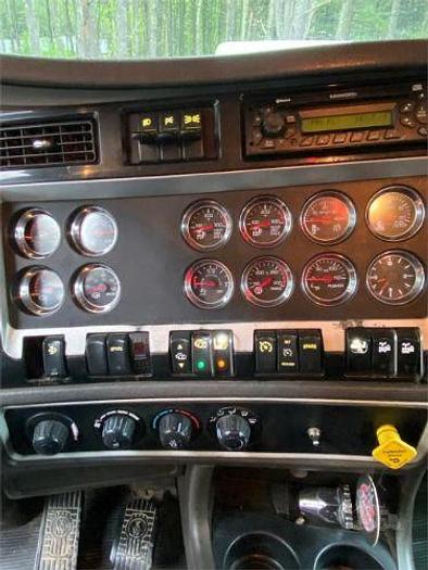 Used 2014 KENWORTH T800