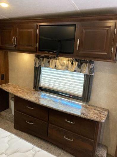 Used 2015 Keystone Montana Mountaineer