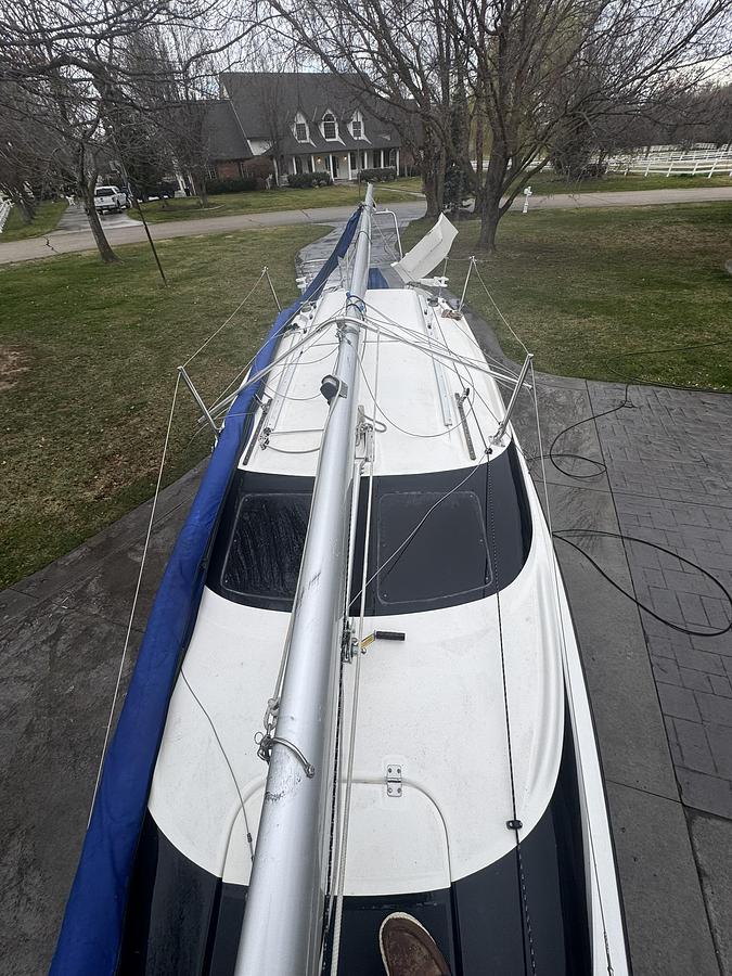 Used 2004 MacGregor 26m Sailboat