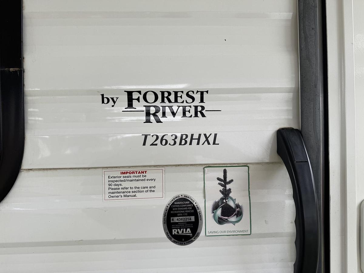 Used 2017 Forest River Wildwood X-Lite Series M-263BHXL Travel Trailer