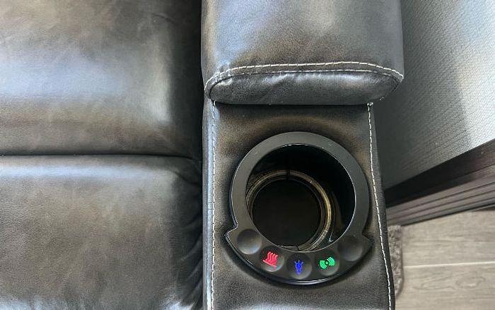 Used 2020 Keystone Avalanche 338GK