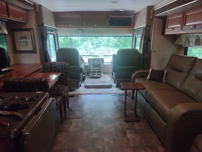 Used 2014 Winnebago Sightseer 35C